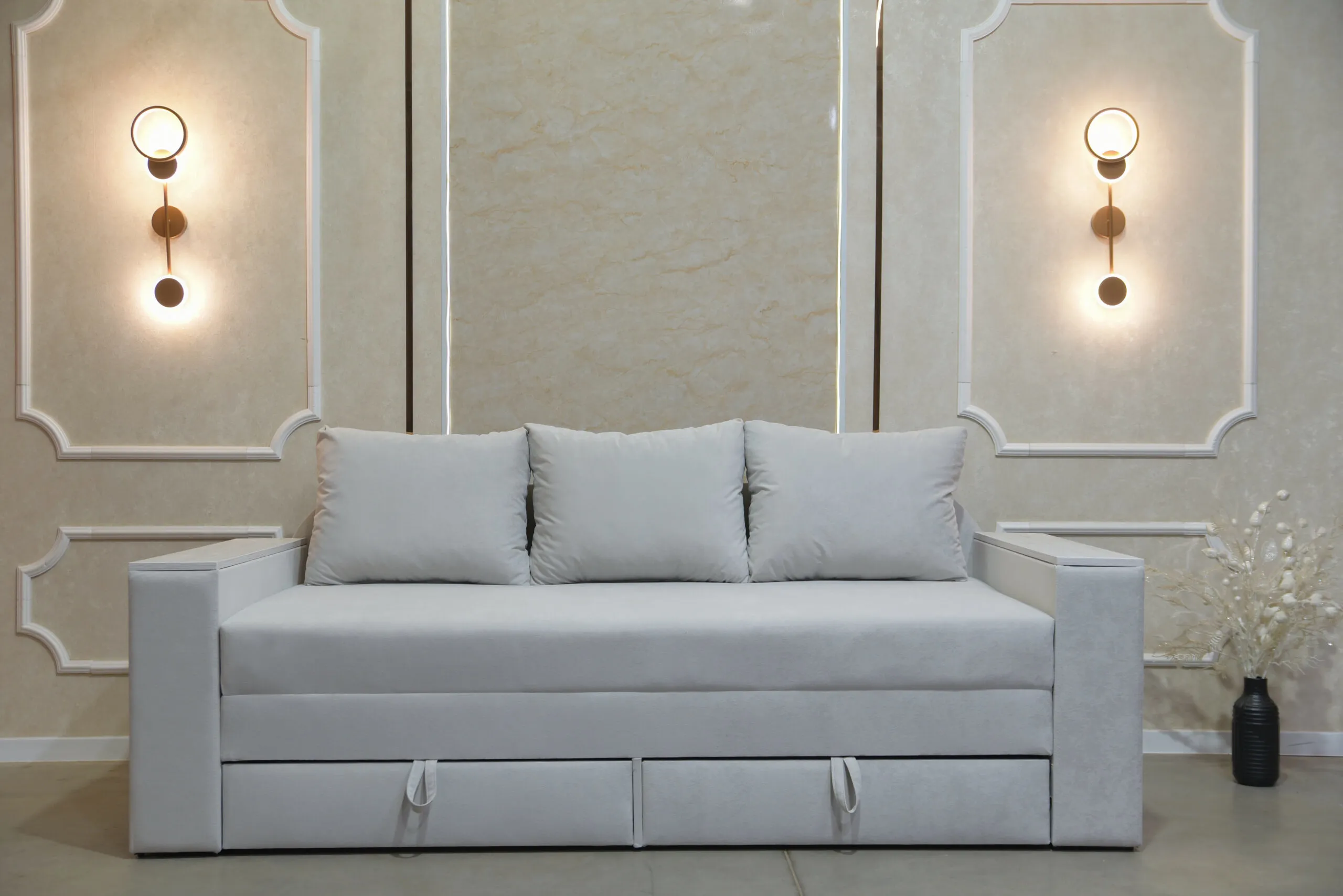 adel_main_pillows