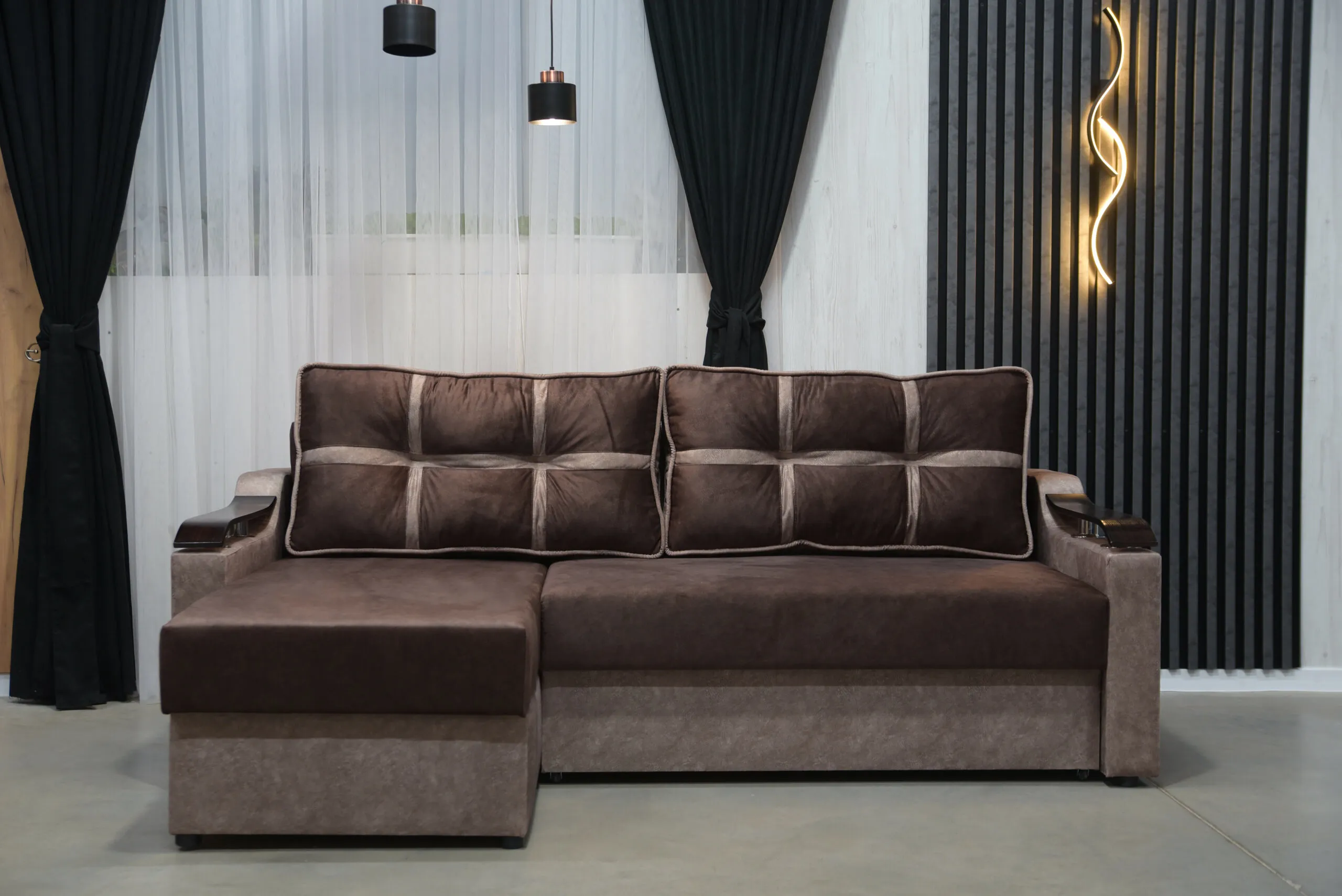 _main_pillows